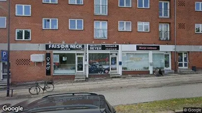 Lejligheder til salg i Holte - Foto fra Google Street View Lejligheder til salg i Holte - Foto fra Google Street View
