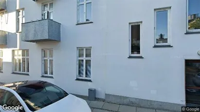 Lejligheder til salg i Klampenborg - Foto fra Google Street View Lejligheder til salg i Klampenborg - Foto fra Google Street View