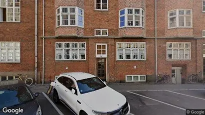 Lejligheder til salg i København S - Foto fra Google Street View Lejligheder til salg i København S - Foto fra Google Street View
