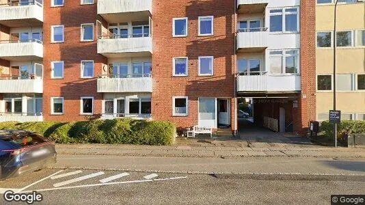 Lejligheder til salg i Charlottenlund - Foto fra Google Street View