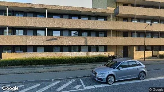 Lejligheder til salg i Charlottenlund - Foto fra Google Street View