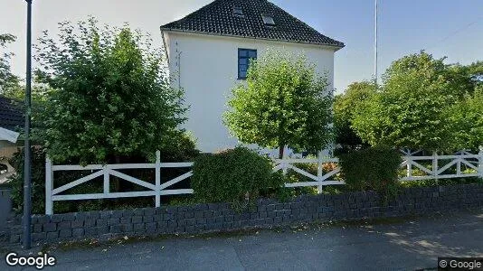 Lejligheder til salg i Brønshøj - Foto fra Google Street View
