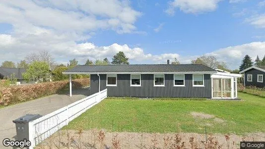 Lejligheder til salg i Karrebæksminde - Foto fra Google Street View