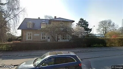 Lejligheder til salg i Charlottenlund - Foto fra Google Street View