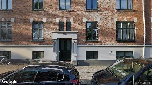 Lejligheder til salg i Charlottenlund - Foto fra Google Street View