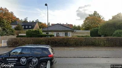 Lejligheder til salg i Klampenborg - Foto fra Google Street View